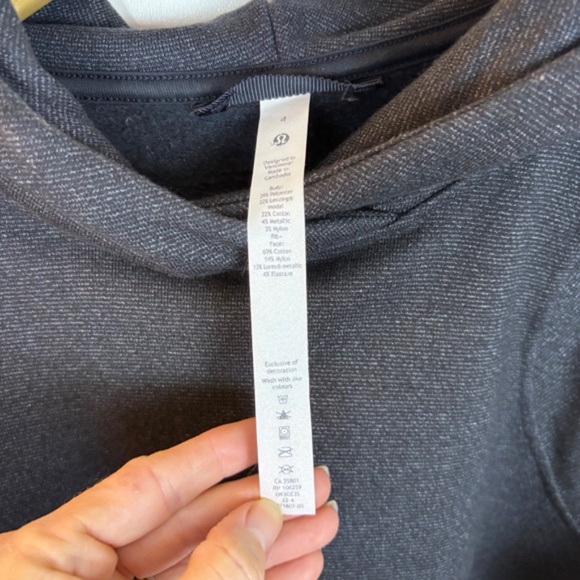 Lululemon Loungeful Cropped Hoodie *Spark
Black - Picture 5 of 7